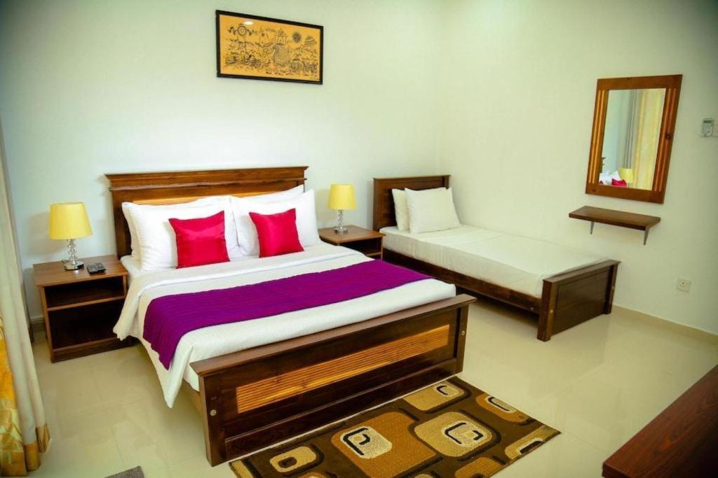 Nelinsa Residence Kandy Kültér fotó